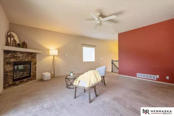 16403 Browne Street, Omaha, NE 68116