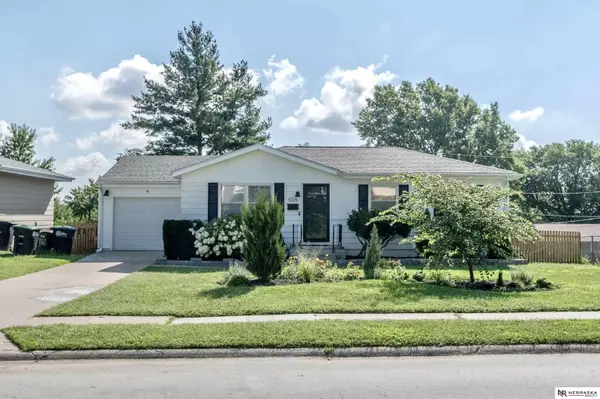 5125 S 142nd Street, Omaha, NE 68137