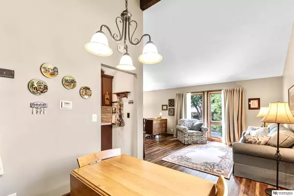 6517 S 115th Street, Omaha, NE 68137