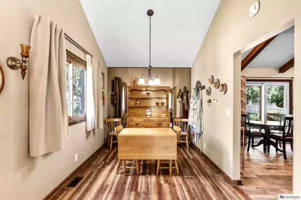 6517 S 115th Street, Omaha, NE 68137