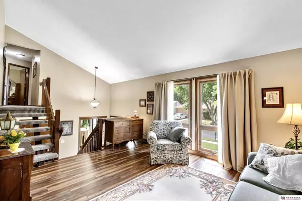 6517 S 115th Street, Omaha, NE 68137