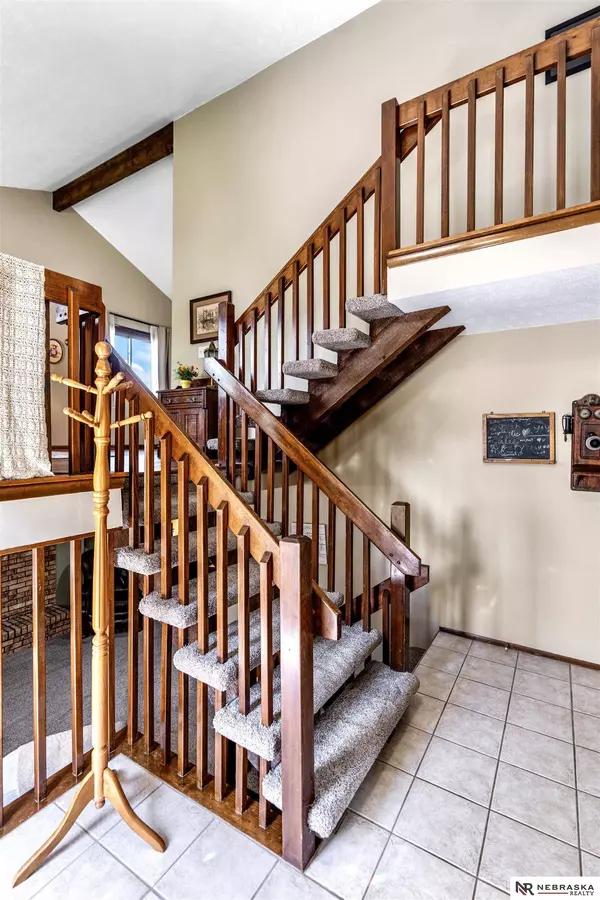 6517 S 115th Street, Omaha, NE 68137