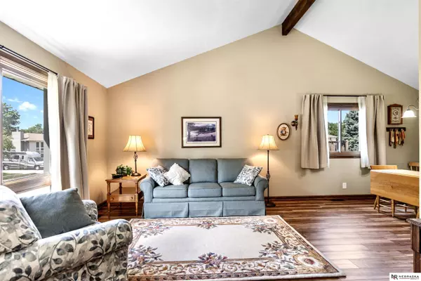 6517 S 115th Street, Omaha, NE 68137