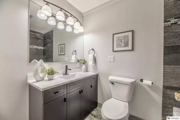 2402 Emiline Street, Bellevue, NE 68147