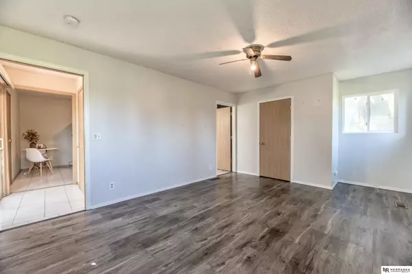 2402 Emiline Street, Bellevue, NE 68147