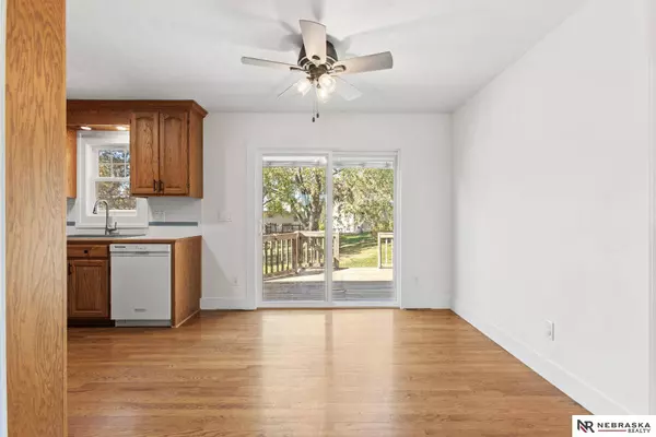 4210 N 130th Circle, Omaha, NE 68164