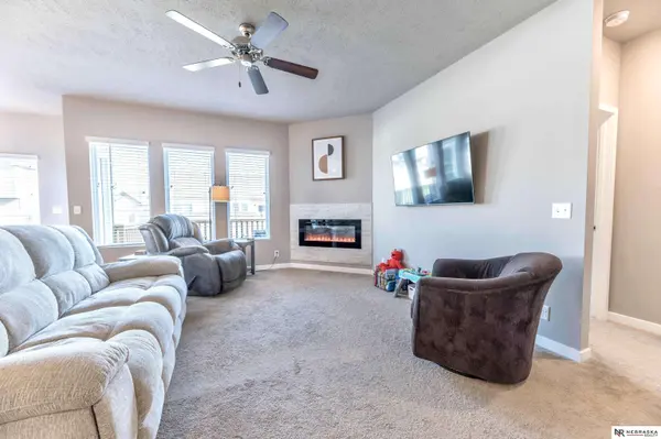 21116 Monroe Street, Elkhorn, NE 68022