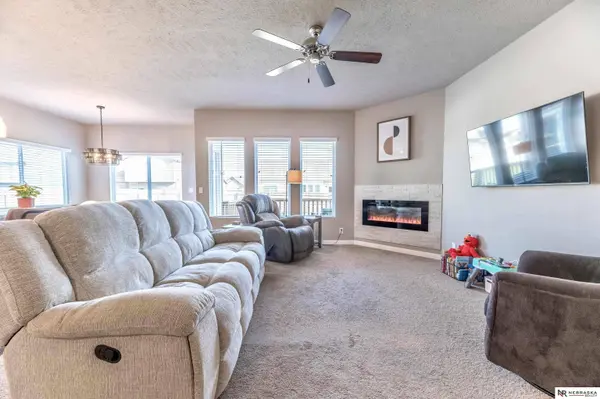 21116 Monroe Street, Elkhorn, NE 68022