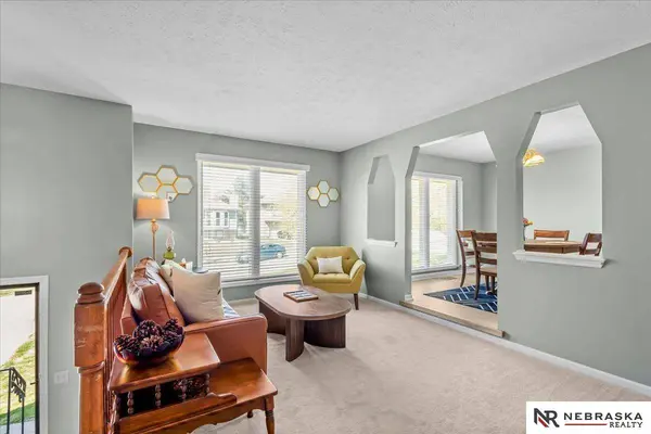 16615 Ehlers ST, Omaha, NE 68135