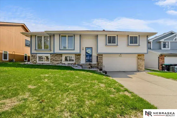 16615 Ehlers ST, Omaha, NE 68135