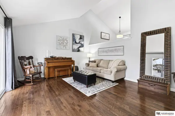 2739 N 127th ST, Omaha, NE 68164