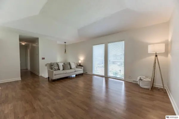 12957 Miami CIR, Omaha, NE 68164