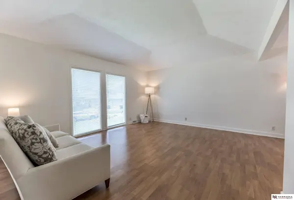 12957 Miami CIR, Omaha, NE 68164