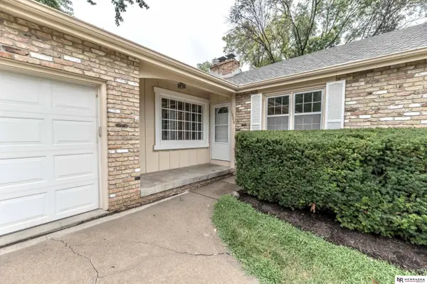 1806 Sherry DR, Bellevue, NE 68005