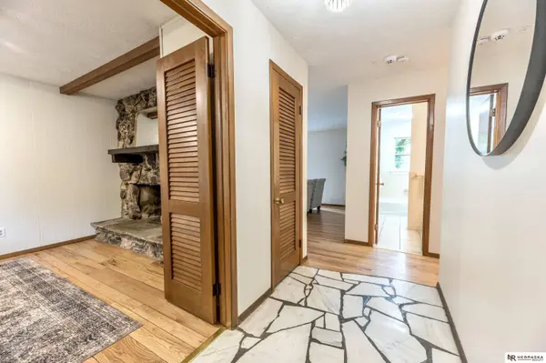 1806 Sherry DR, Bellevue, NE 68005