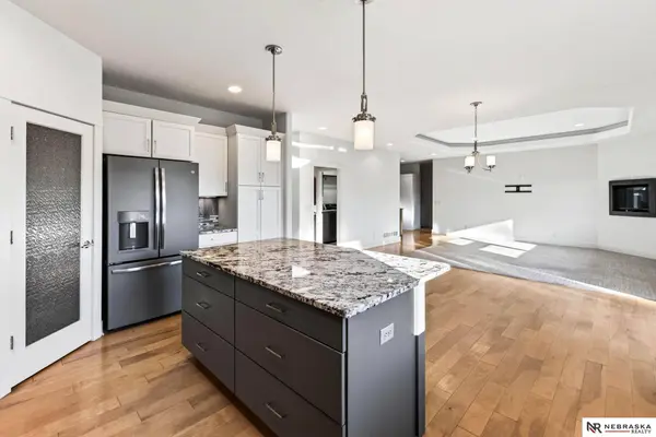 8513 N 173rd ST, Bennington, NE 68007