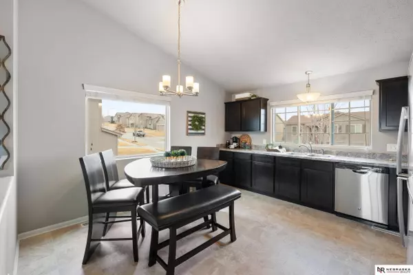 16428 Redman Avenue, Omaha, NE 68116