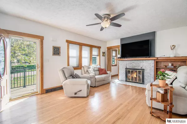 1306 S 46th Street, Omaha, NE 68106