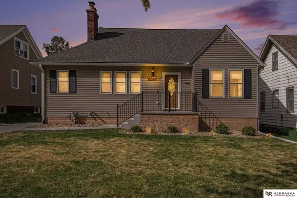 1306 S 46th Street, Omaha, NE 68106