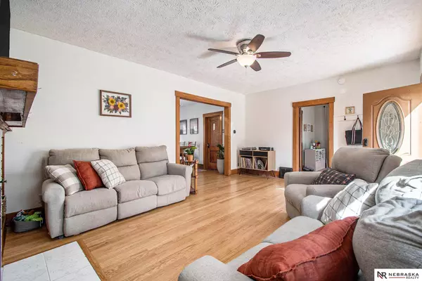 1306 S 46th Street, Omaha, NE 68106