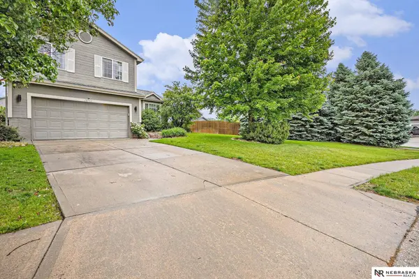 18552 Polk Street, Omaha, NE 68135