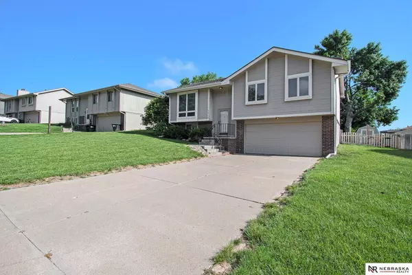 12712 Hartman Avenue, Omaha, NE 68164