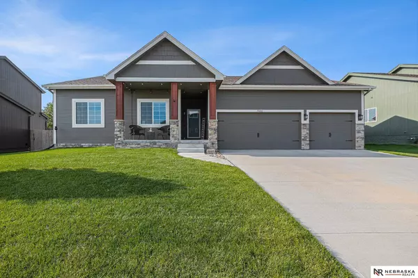 5408 Sheridan Road, Papillion, NE 68133