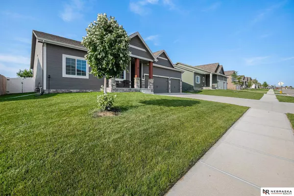 5408 Sheridan Road, Papillion, NE 68133