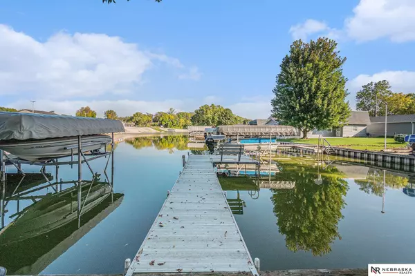 2109 West Shore Drive, Union, NE 68455