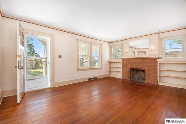 4440 William Street, Omaha, NE 68105