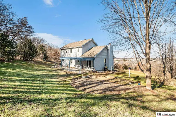 36807 Oakmont Drive, Louisville, NE 68037