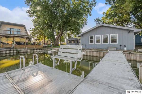 2109 West Shore Drive, Union, NE 68455