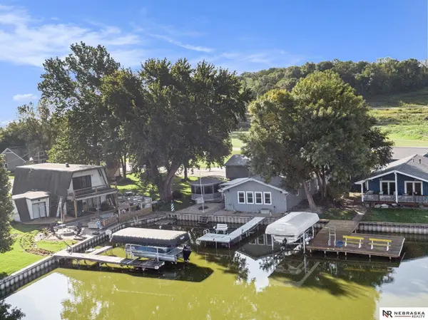 2109 West Shore Drive, Union, NE 68455