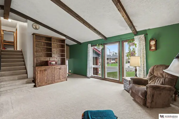 2610 N 124th CIR, Omaha, NE 68164