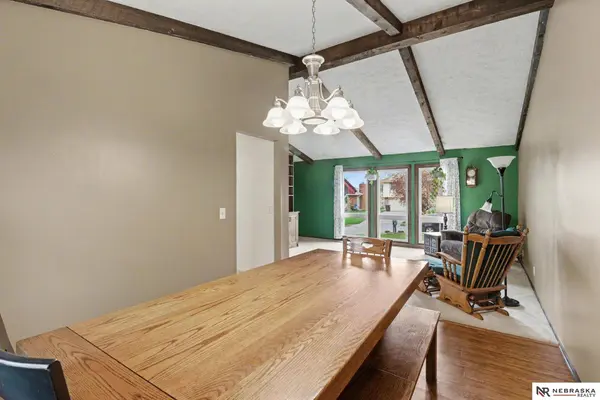 2610 N 124th CIR, Omaha, NE 68164