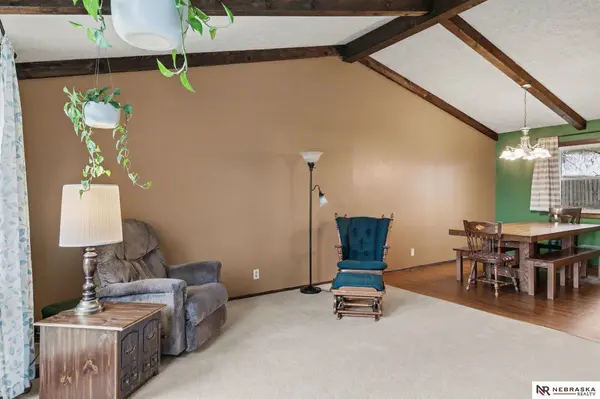 2610 N 124th CIR, Omaha, NE 68164