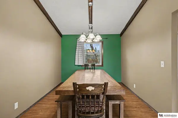 2610 N 124th CIR, Omaha, NE 68164