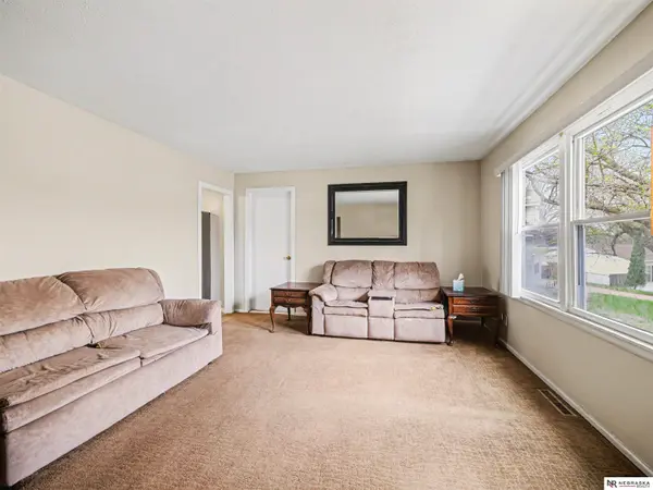 7104 South 71st AVE, La Vista, NE 68128