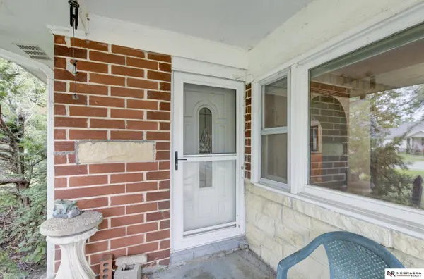 8339 Izard Street, Omaha, NE 68114