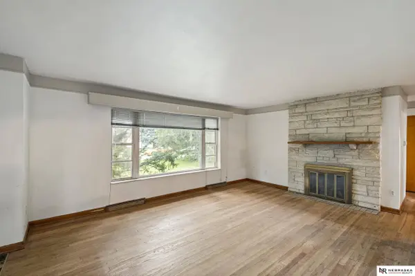 8339 Izard Street, Omaha, NE 68114