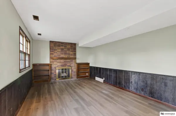 1013 Bordeaux, Bellevue, NE 68123