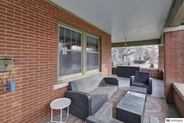 5004 Cuming Street, Omaha, NE 68132