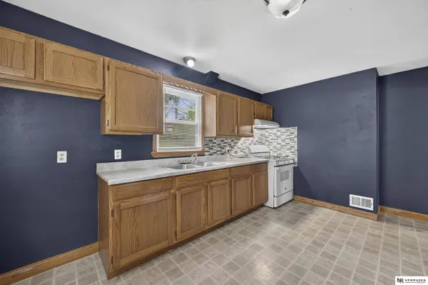 4210 N 65th AVE, Omaha, NE 68104