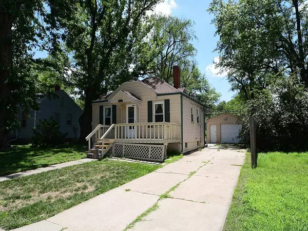 5325 Greenwood Street, Lincoln, NE 68504