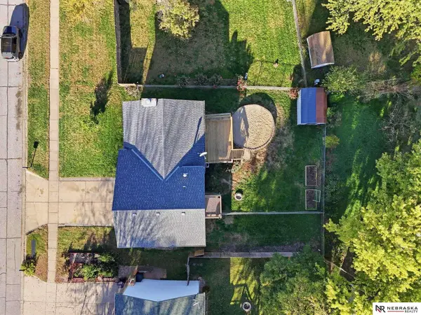 6220 NW 6th Street, Lincoln, NE 68521