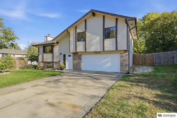6220 NW 6th Street, Lincoln, NE 68521