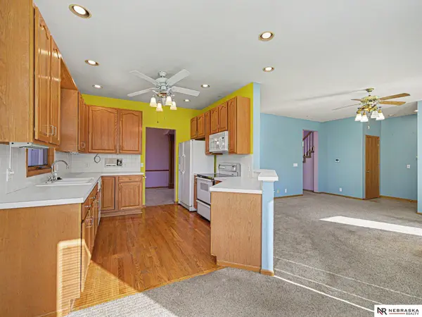 4230 N Branch DR, Omaha, NE 68116