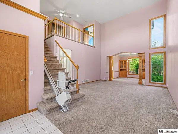 4230 N Branch DR, Omaha, NE 68116