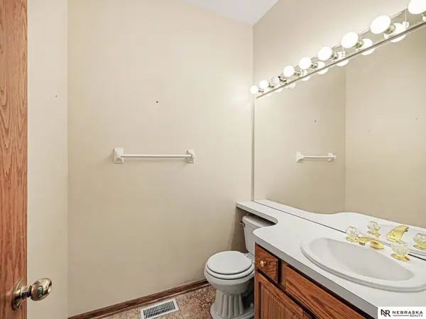 4230 N Branch DR, Omaha, NE 68116