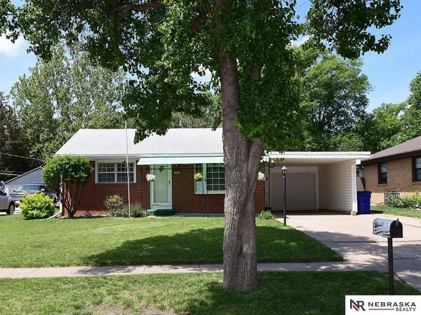 4201 Dunn AVE, Lincoln, NE 68502